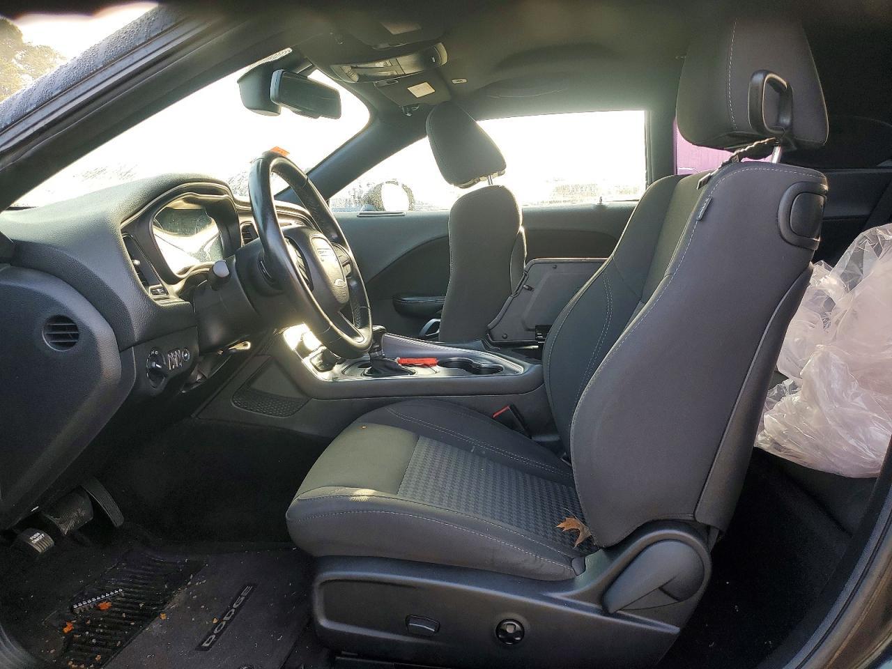 2017 Dodge Challenger Sxt - zdjęcie 7