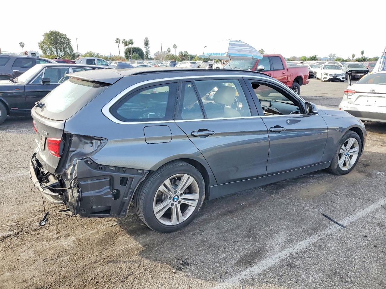 2016 BMW 328 Xi - zdjęcie 3