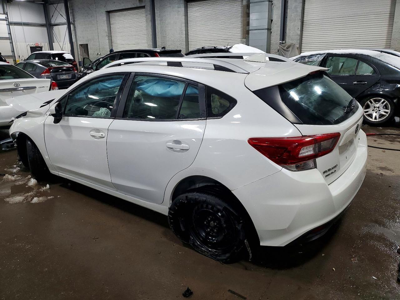 2017 Subaru Impreza Premium - zdjęcie 2