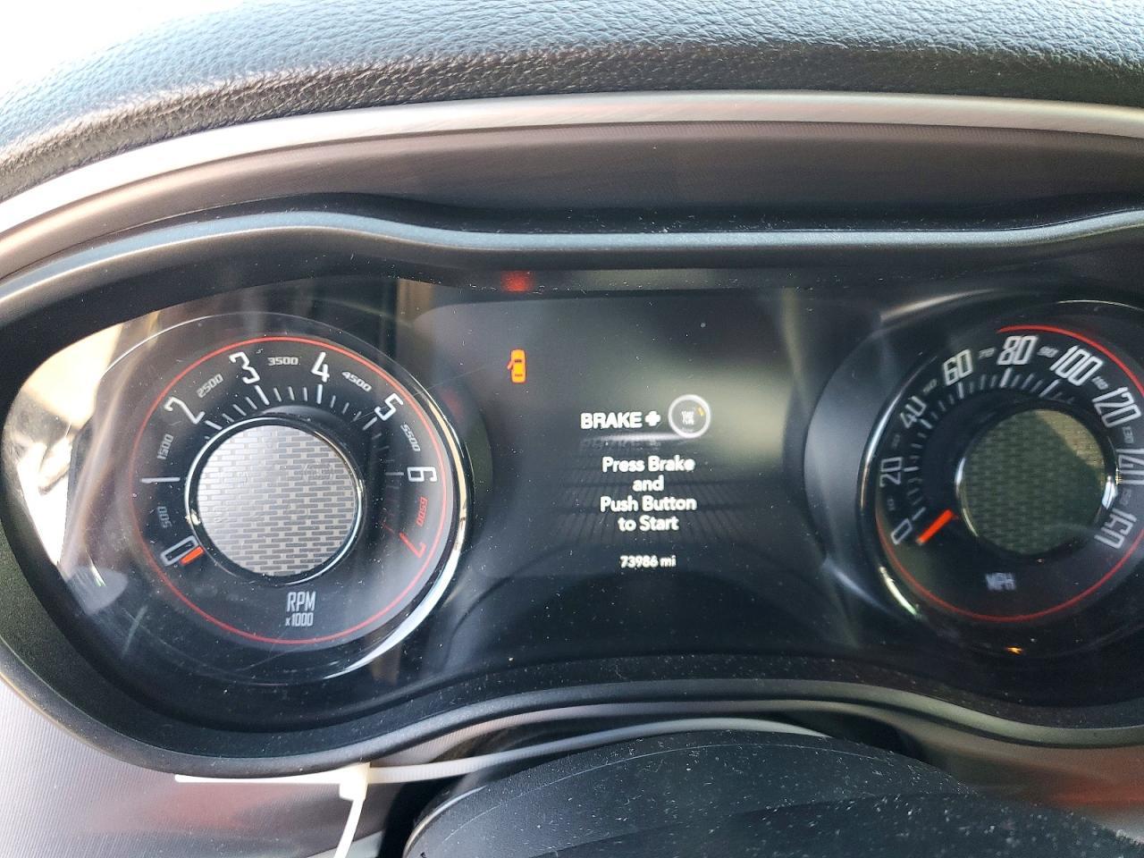 2022 Dodge Challenger Sxt - zdjęcie 9