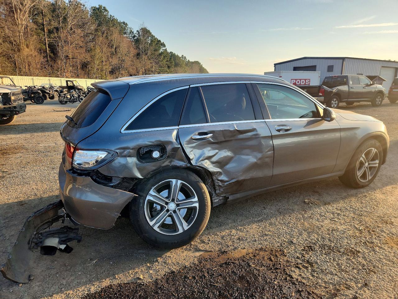 2016 Mercedes-Benz Glc 300 - zdjęcie 3