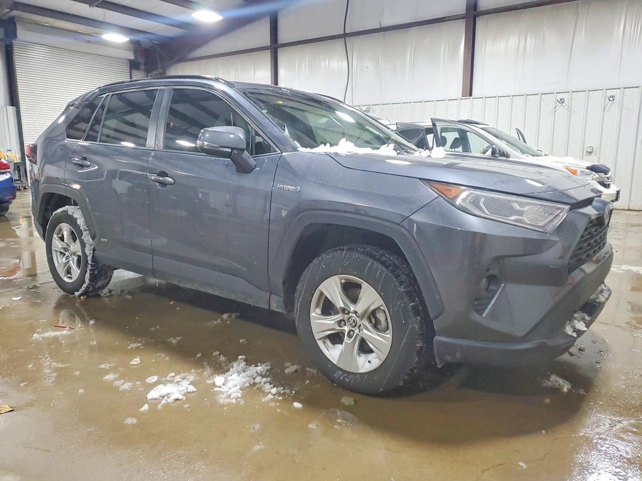 2021 Toyota Rav4 Hybrid Xle - zdjęcie 4