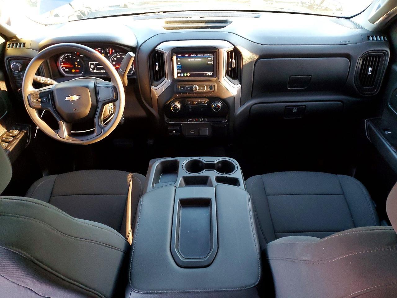 2020 Chevrolet Silverado K1500 Custom - zdjęcie 8