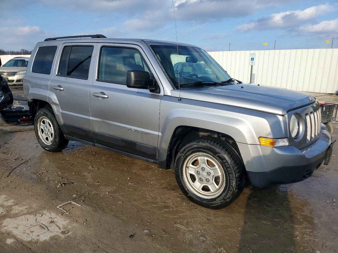 2016 Jeep Patriot Sport - zdjęcie 4