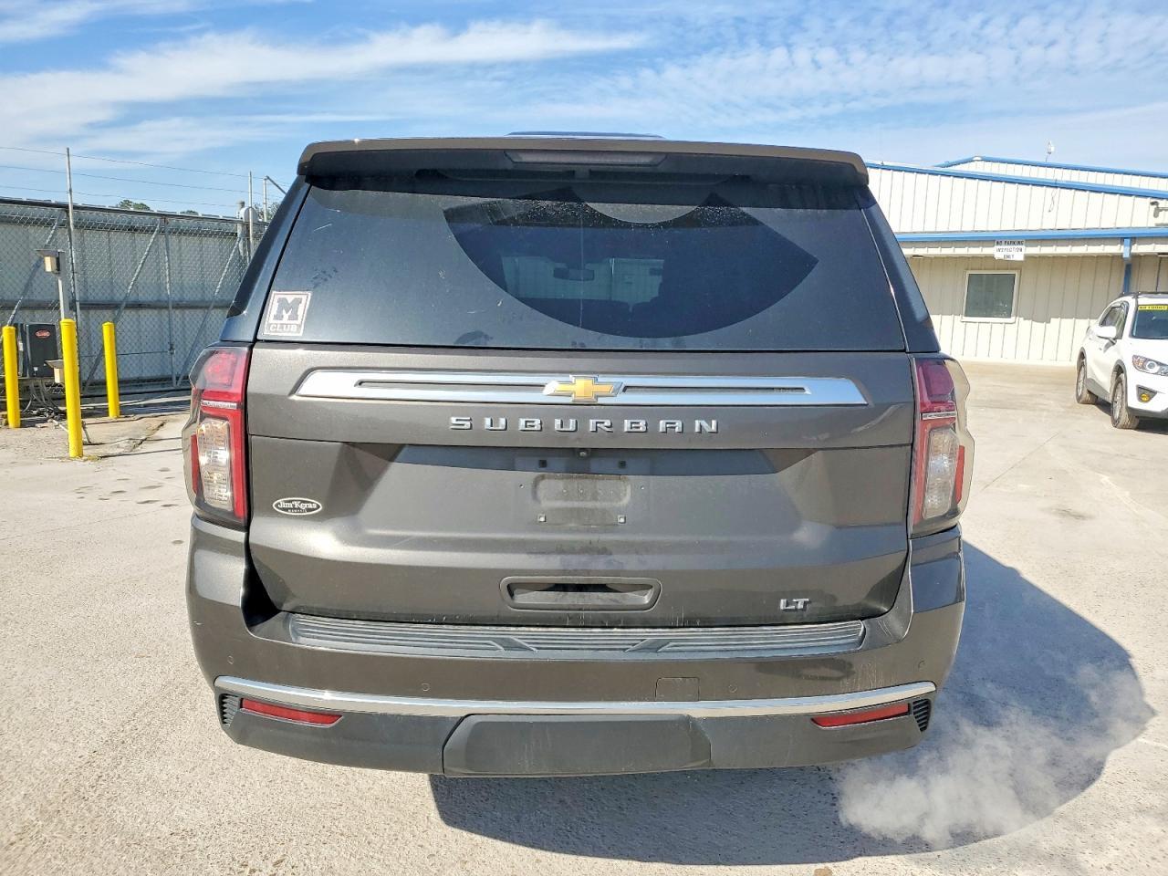 2021 Chevrolet Suburban C1500 Lt - zdjęcie 6