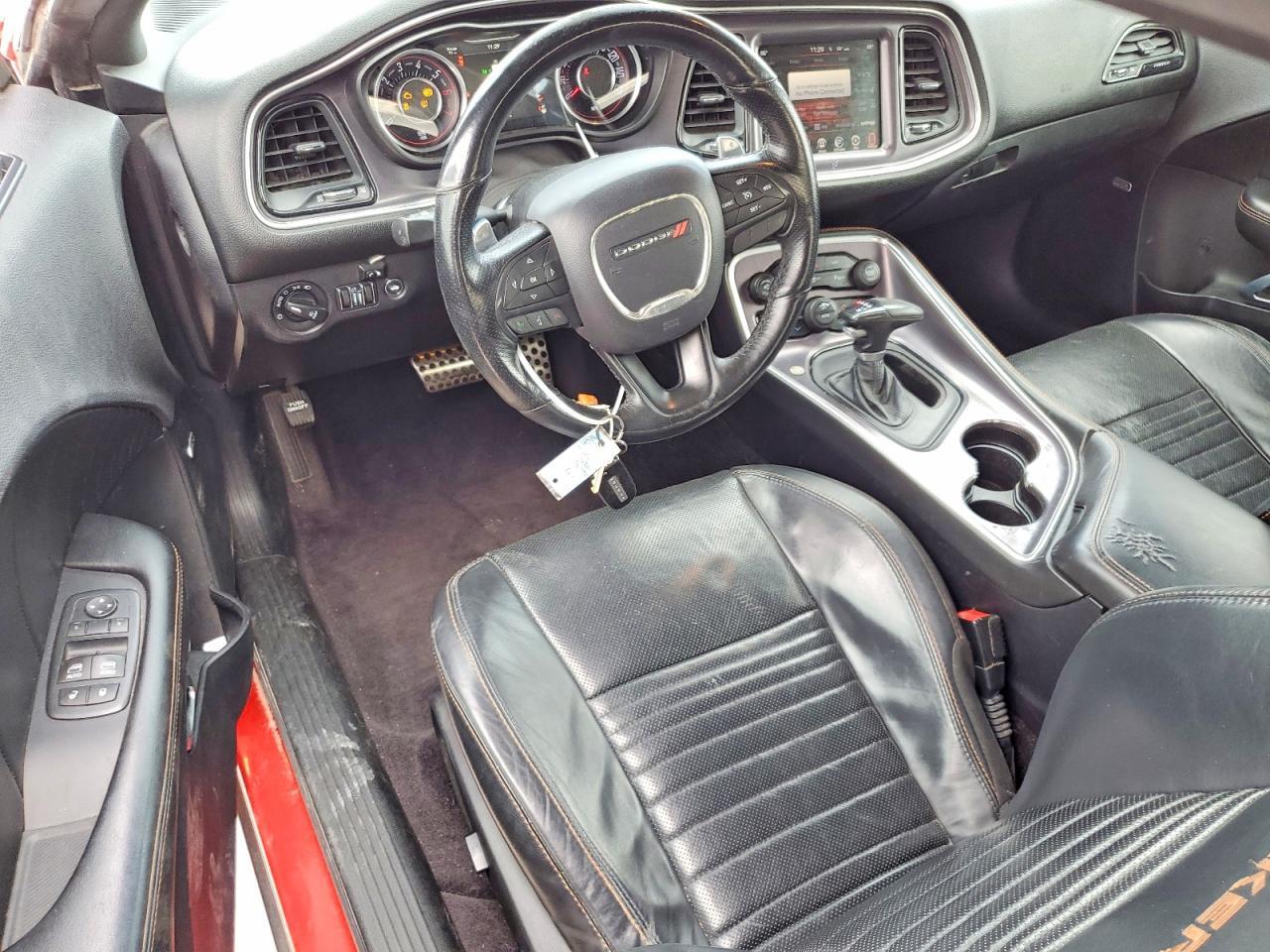 2016 Dodge Challenger R/T - zdjęcie 8