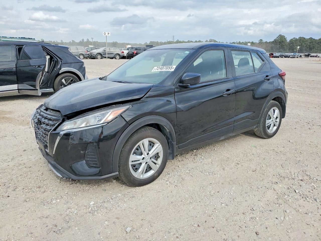 2025 Nissan Kicks Play S - zdjęcie główne