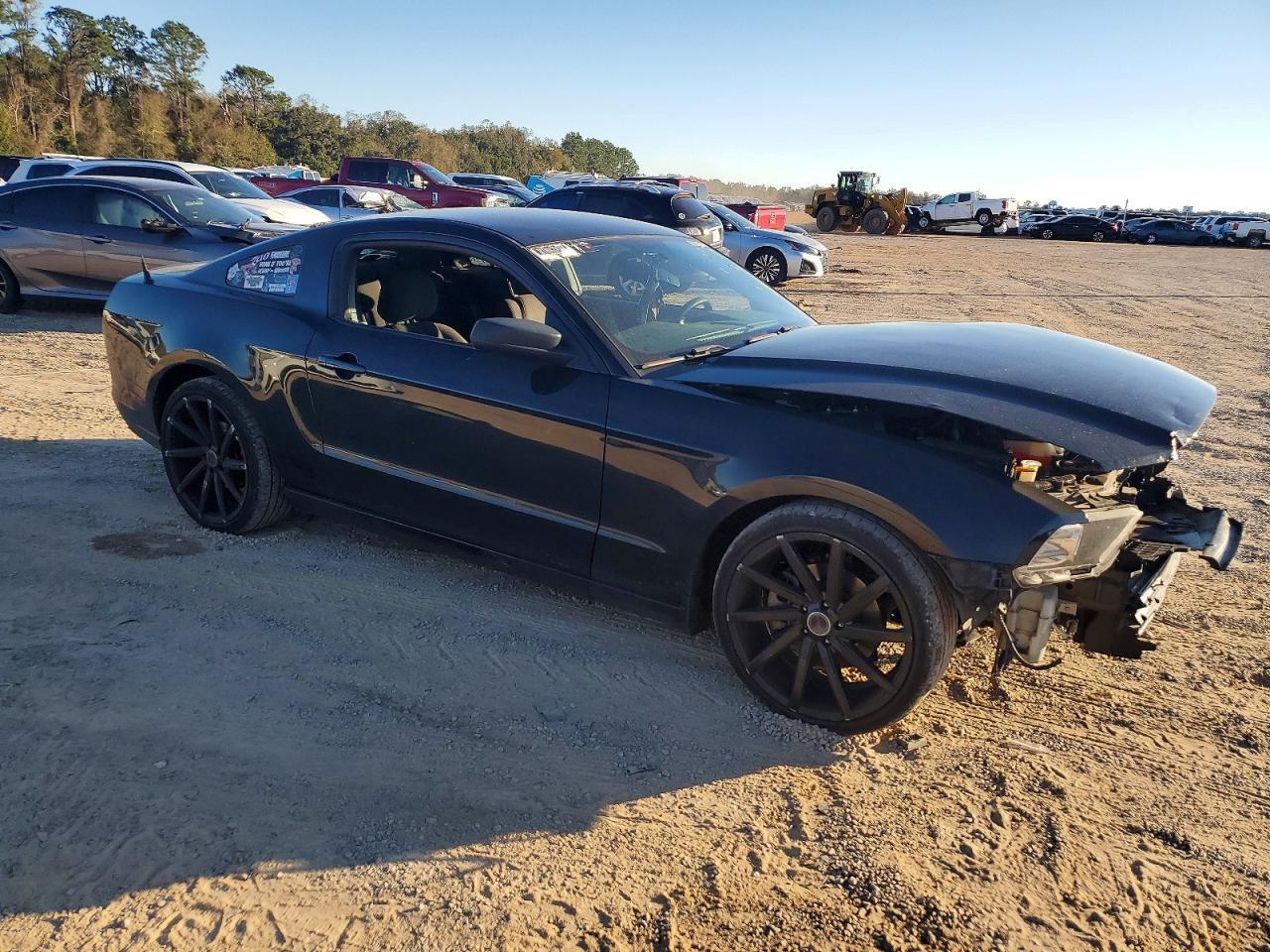 2014 Ford Mustang - zdjęcie 4