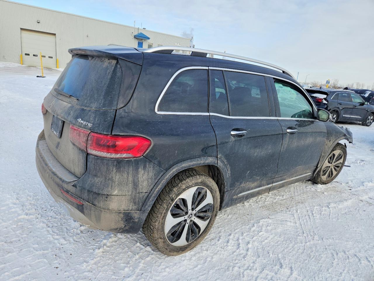 2022 Mercedes-Benz Truck Glb250 4Dr Awd - zdjęcie 3