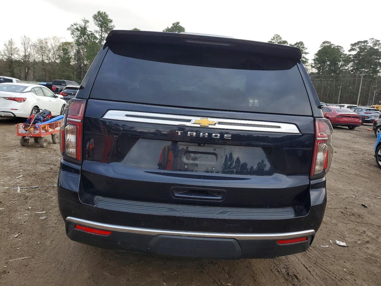 2022 Chevrolet Tahoe C1500 Ls - zdjęcie 6