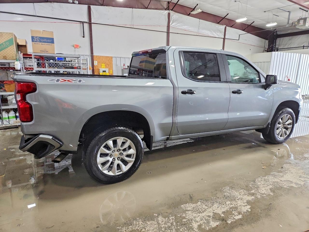 2026 Chevrolet Silverado K1500 Custom - zdjęcie 3