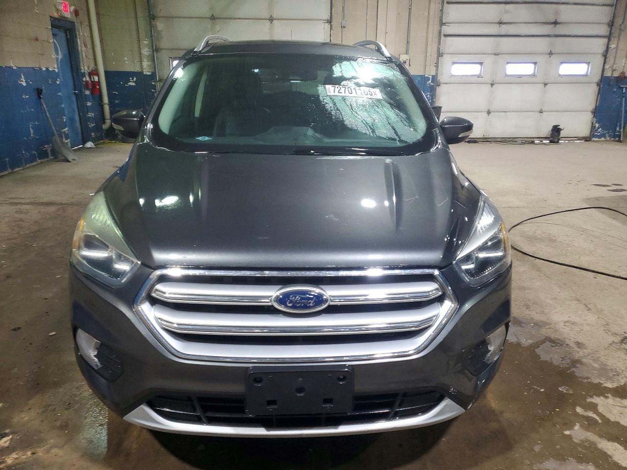 2017 Ford Escape Titanium - zdjęcie 5