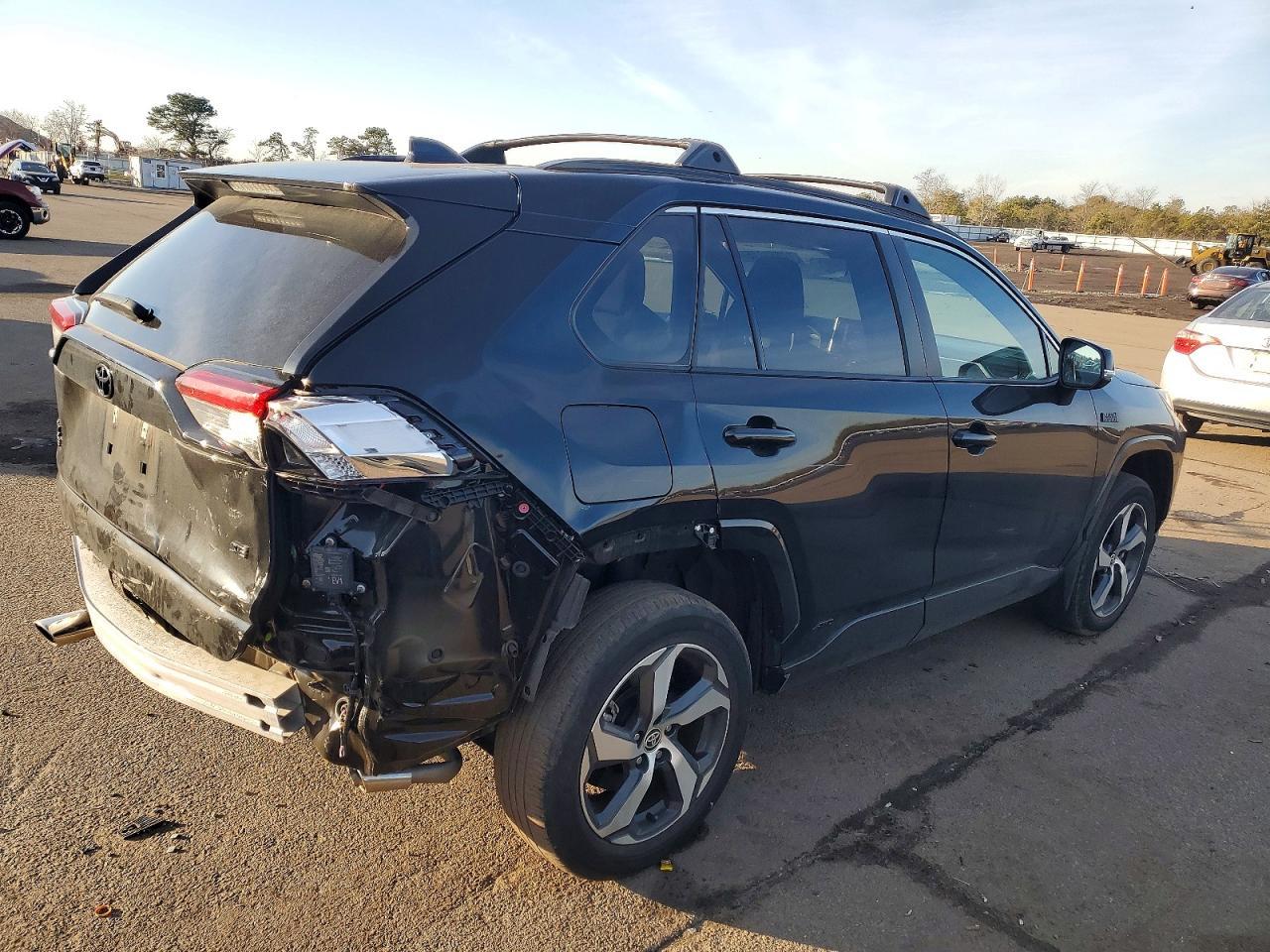 2023 Toyota Rav4 Prime Se - zdjęcie 3