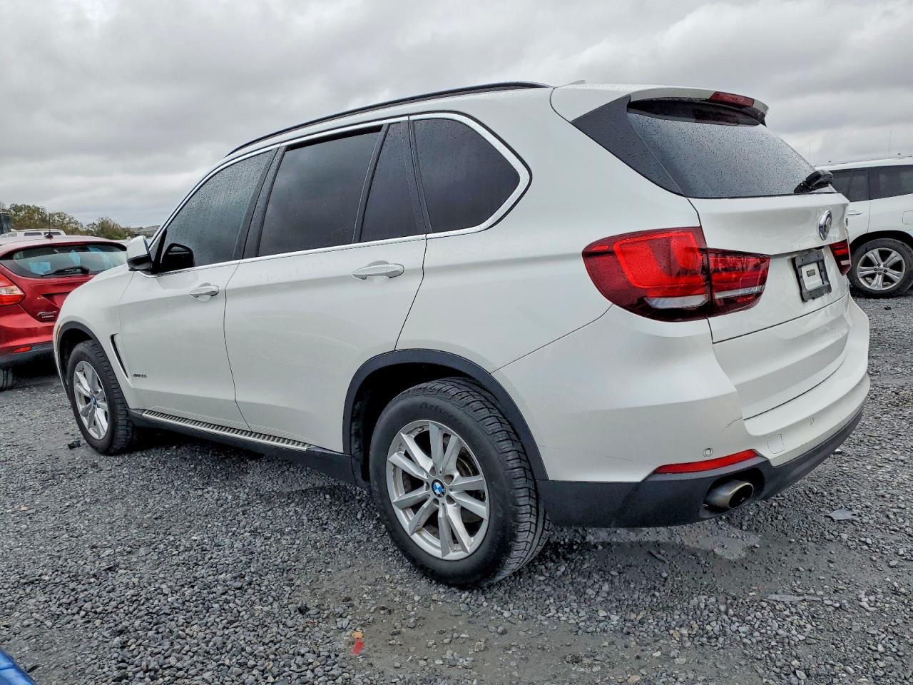 2015 BMW X5 xDrive35I - zdjęcie 2
