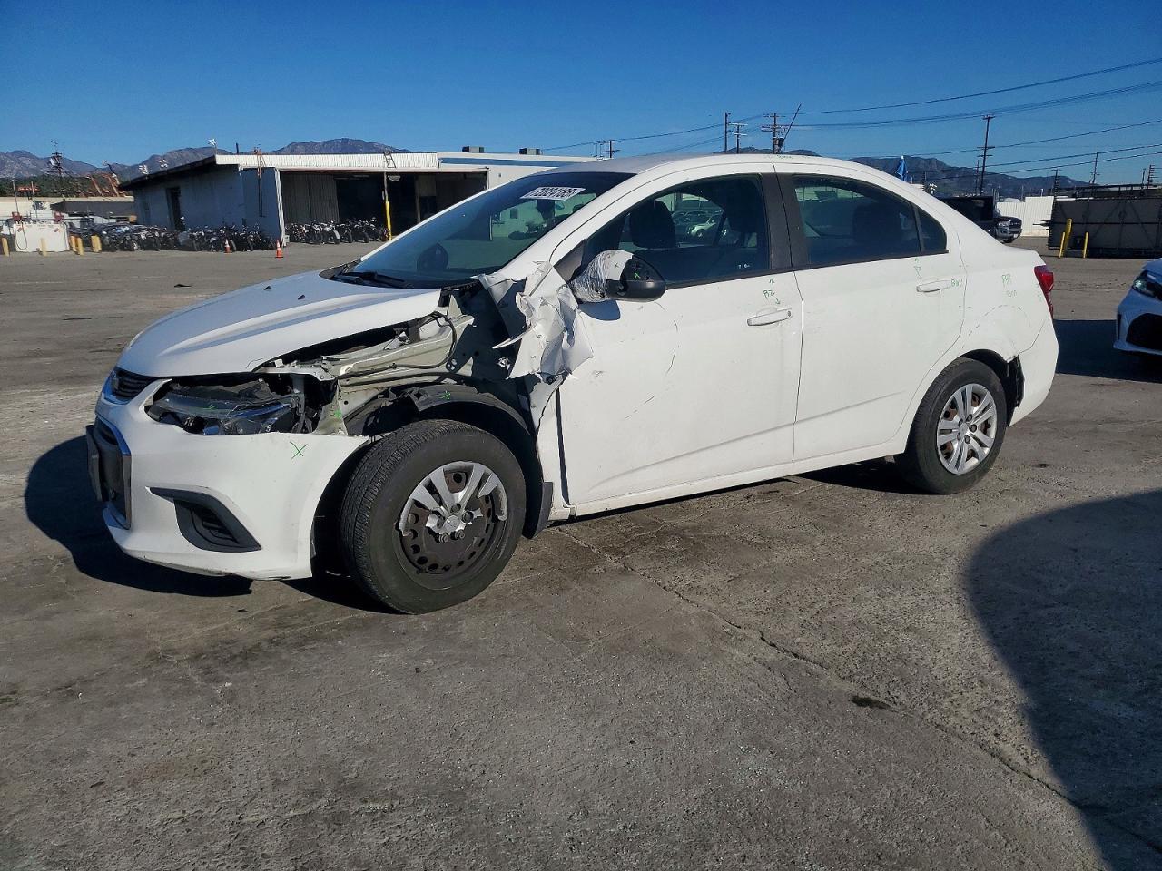 2018 Chevrolet Sonic Ls - zdjęcie główne