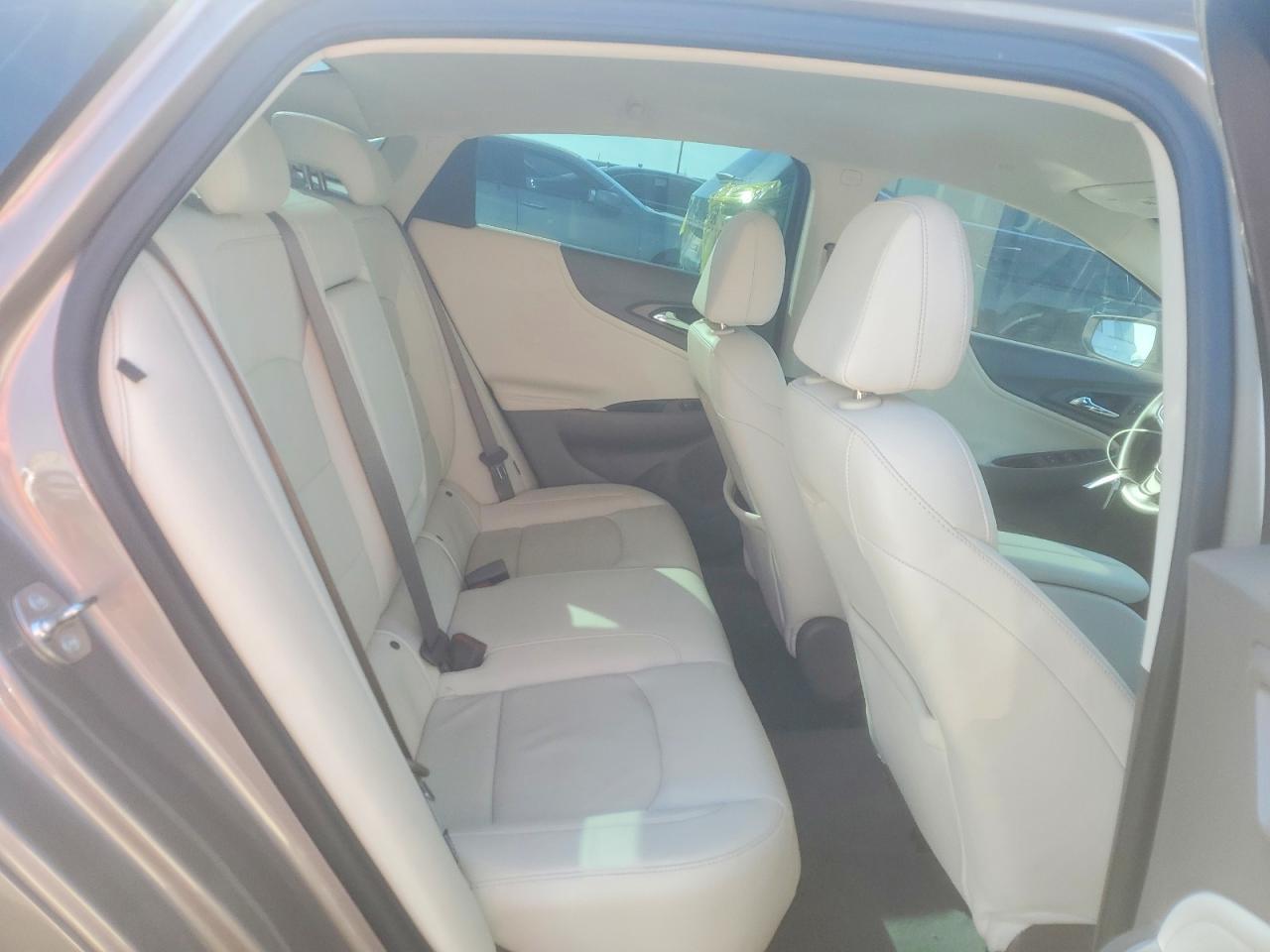 2024 Chevrolet Malibu Premier - zdjęcie 10