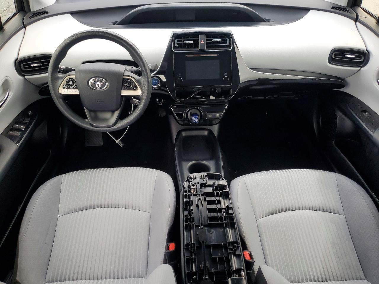 2016 Toyota Prius - zdjęcie 8