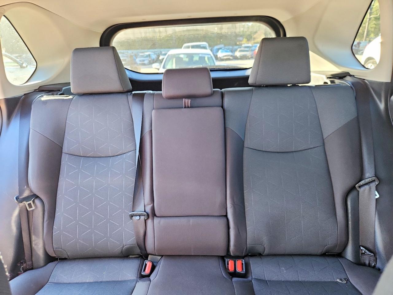 2025 Toyota Rav4 Xle - zdjęcie 10