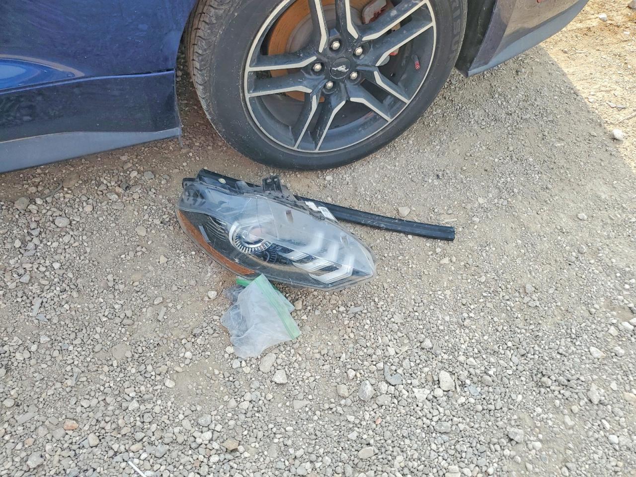 2020 Ford Mustang - zdjęcie 12