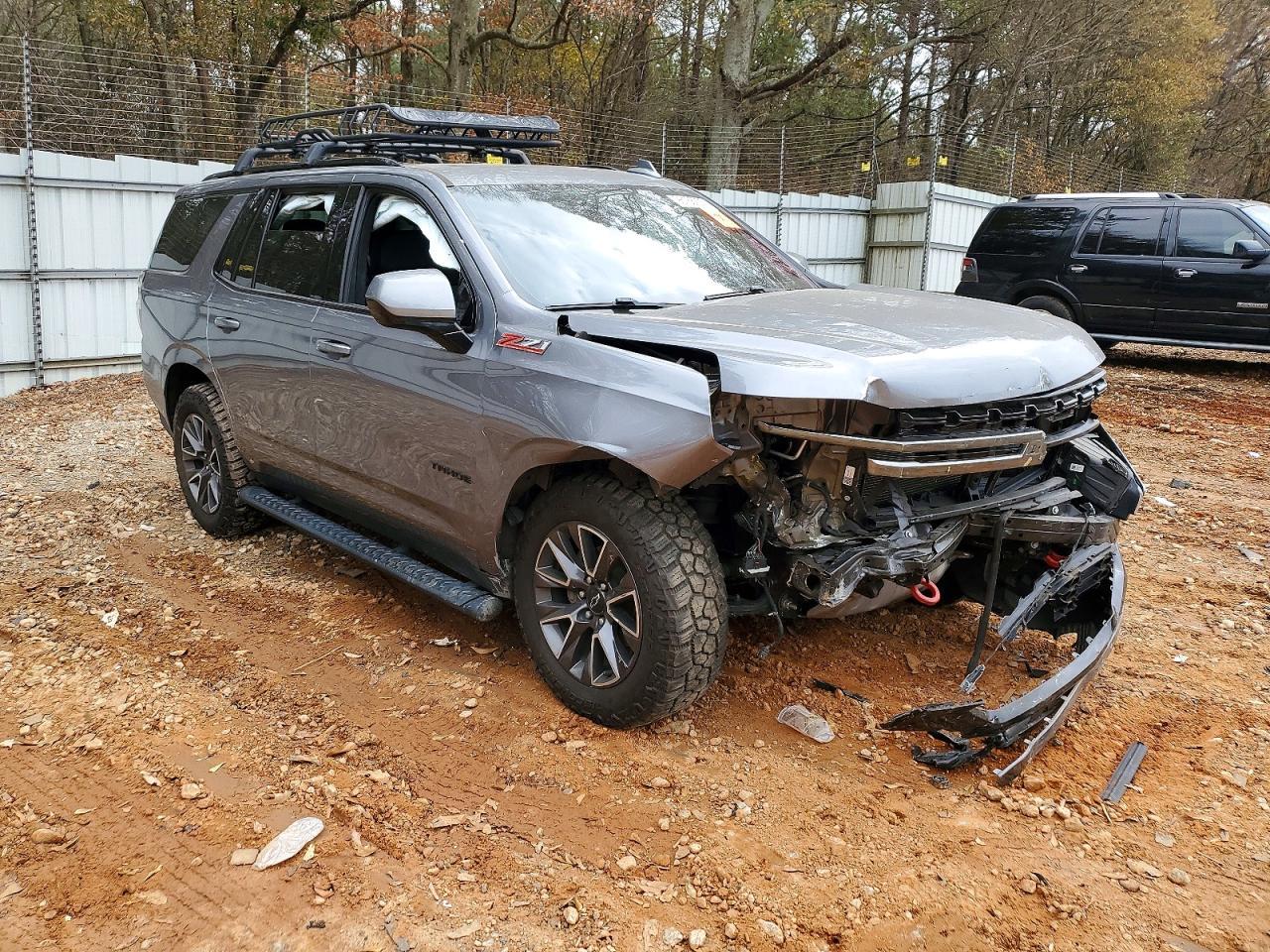 2021 Chevrolet Tahoe K1500 Z71 - zdjęcie 4