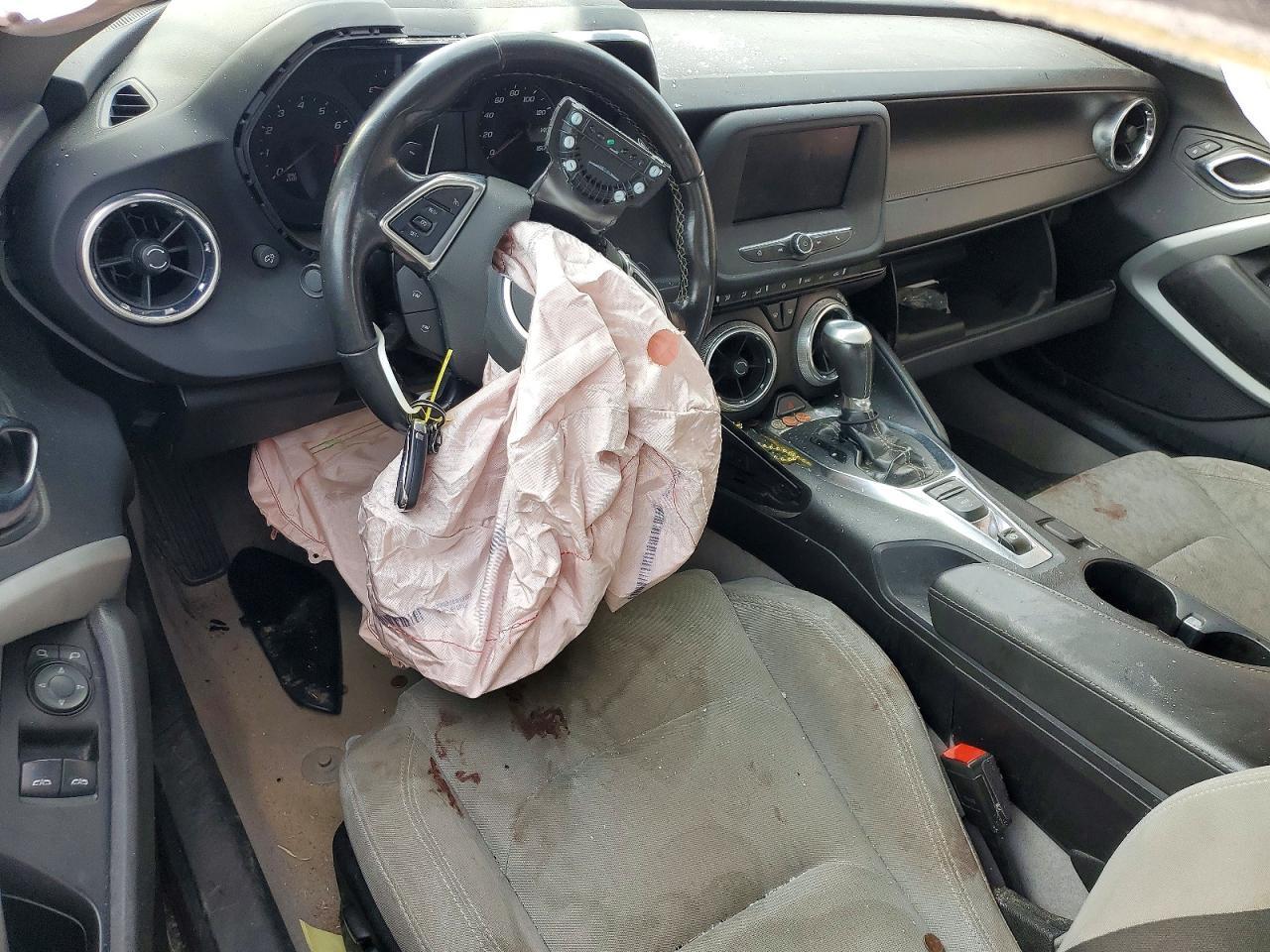 2021 Chevrolet Camaro Ls - zdjęcie 8