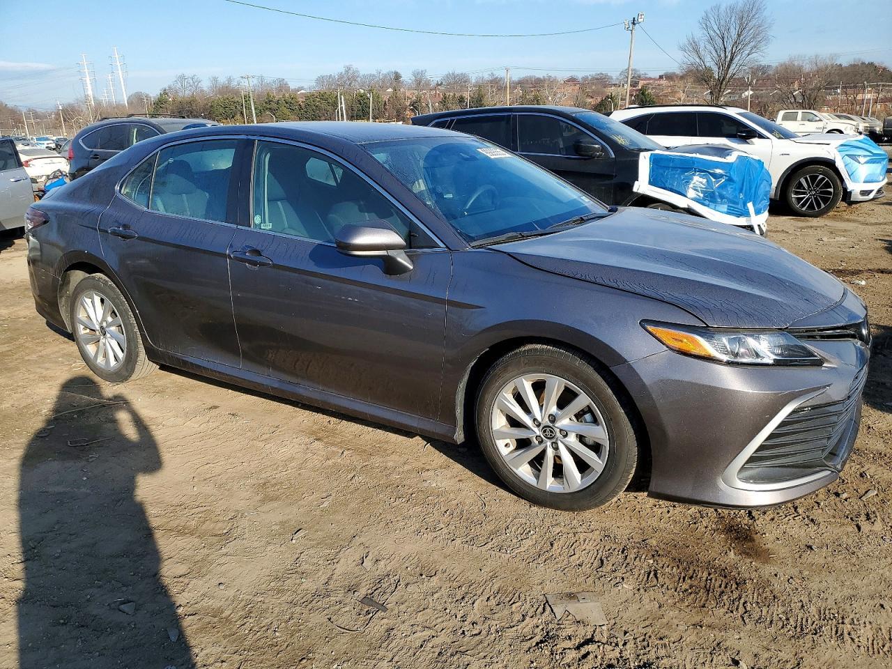 2024 Toyota Camry Le - zdjęcie 4