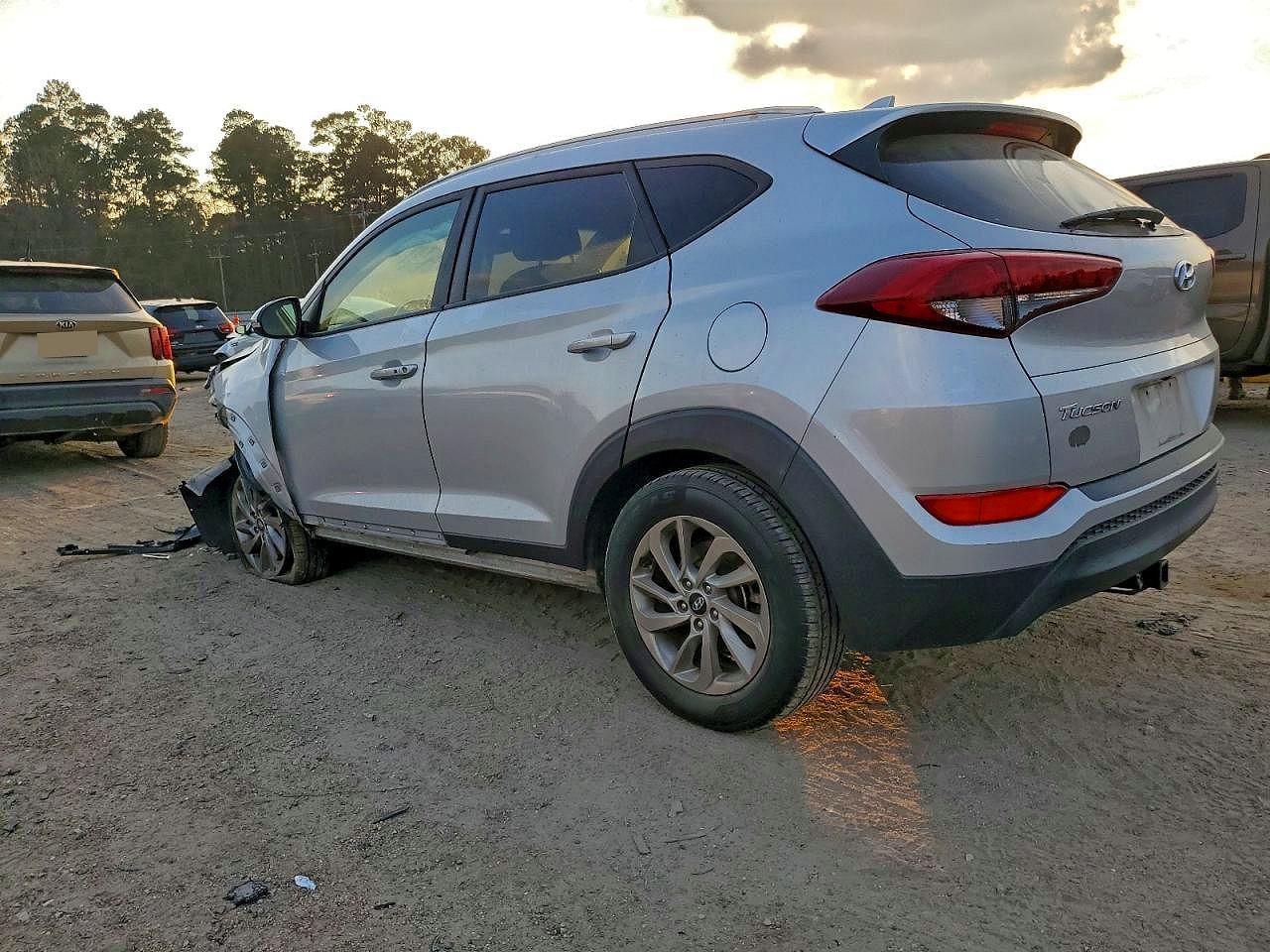 2017 Hyundai Tucson Limited - zdjęcie 2