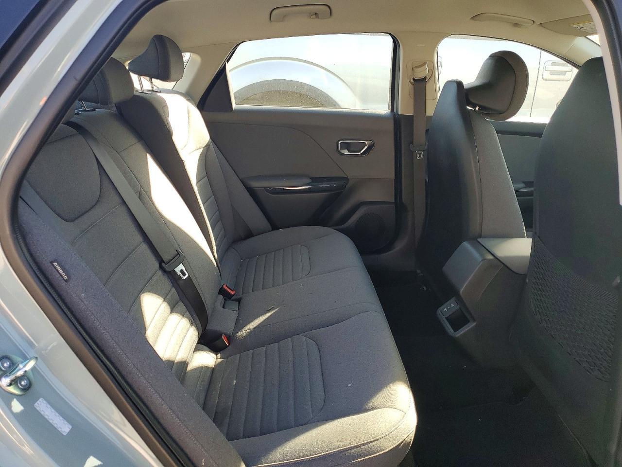 2025 Kia K4 Ex - zdjęcie 10