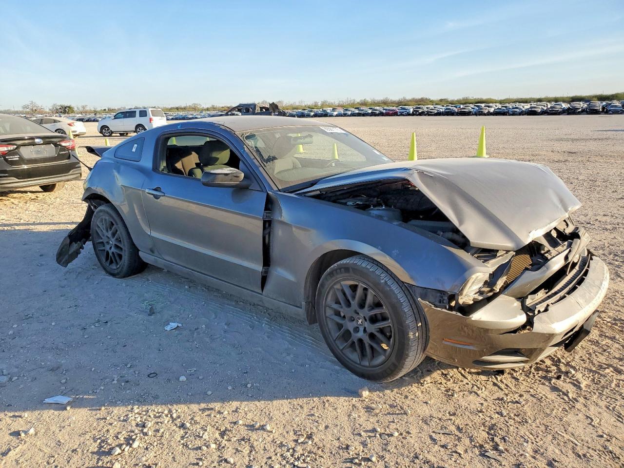 2014 Ford Mustang - zdjęcie 4