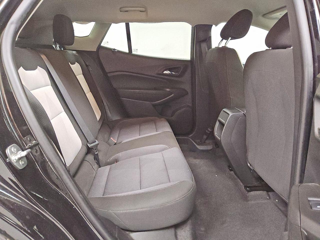 2025 Chevrolet Trax Ls - zdjęcie 10