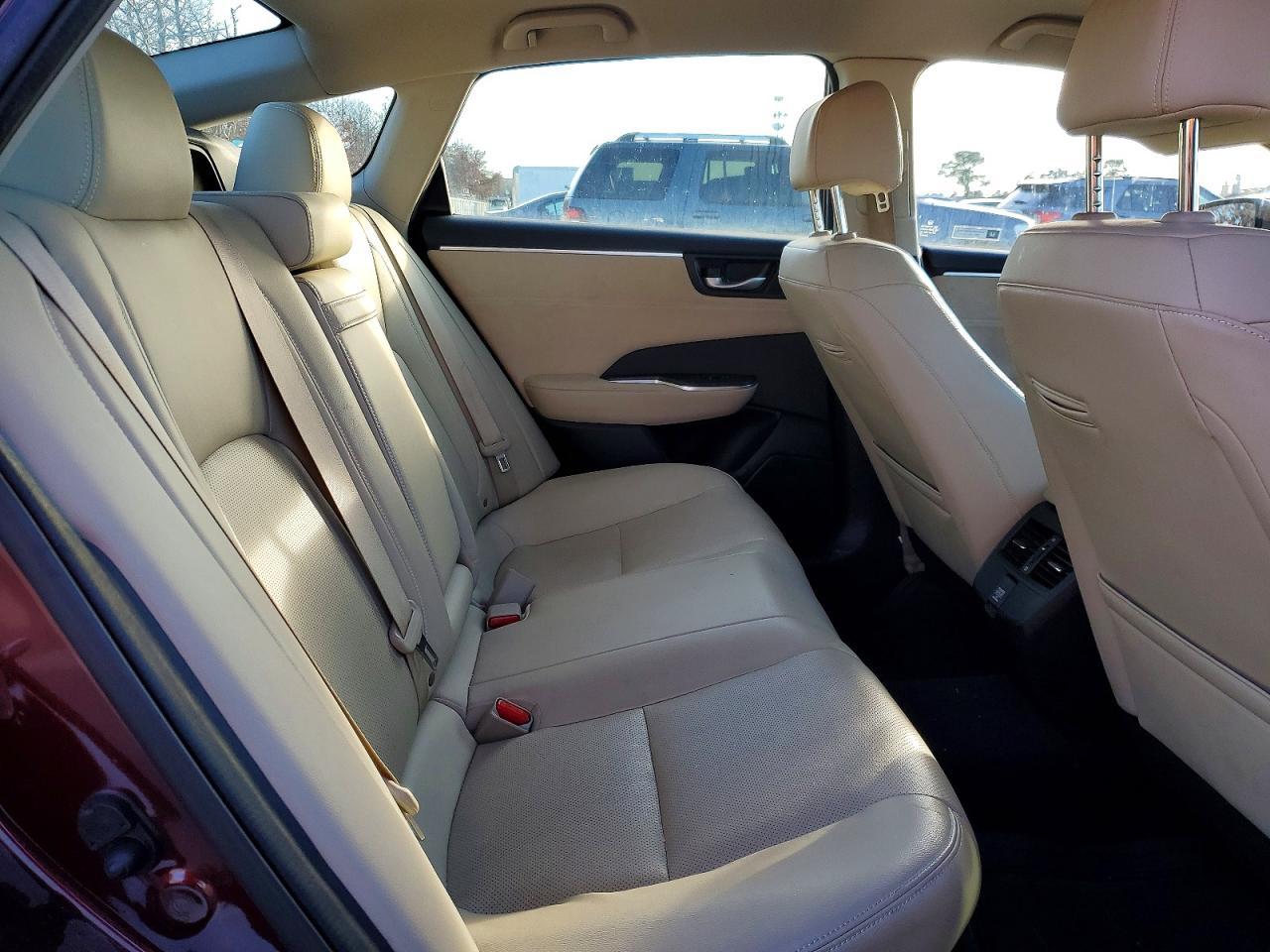 2018 Honda Clarity Touring - zdjęcie 10
