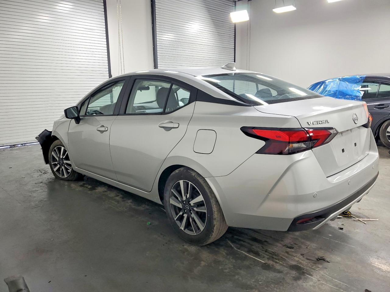 2025 Nissan Versa Sv - zdjęcie 2