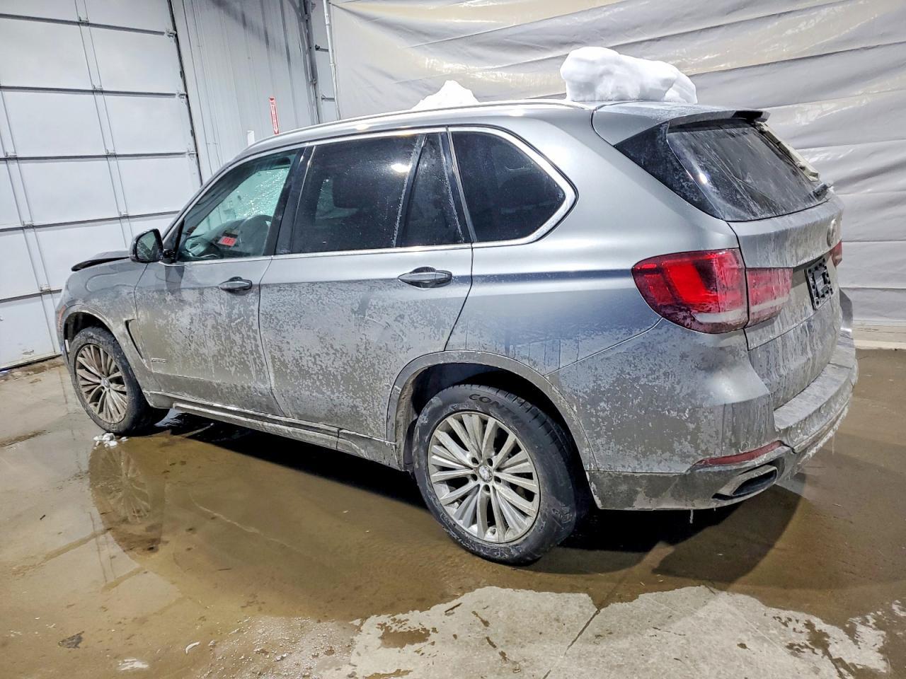 2016 BMW X5 xDrive50I - zdjęcie 2