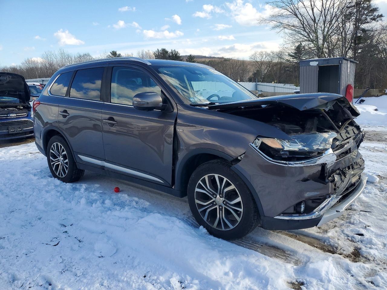 2017 Mitsubishi Outlander Gt - zdjęcie 4