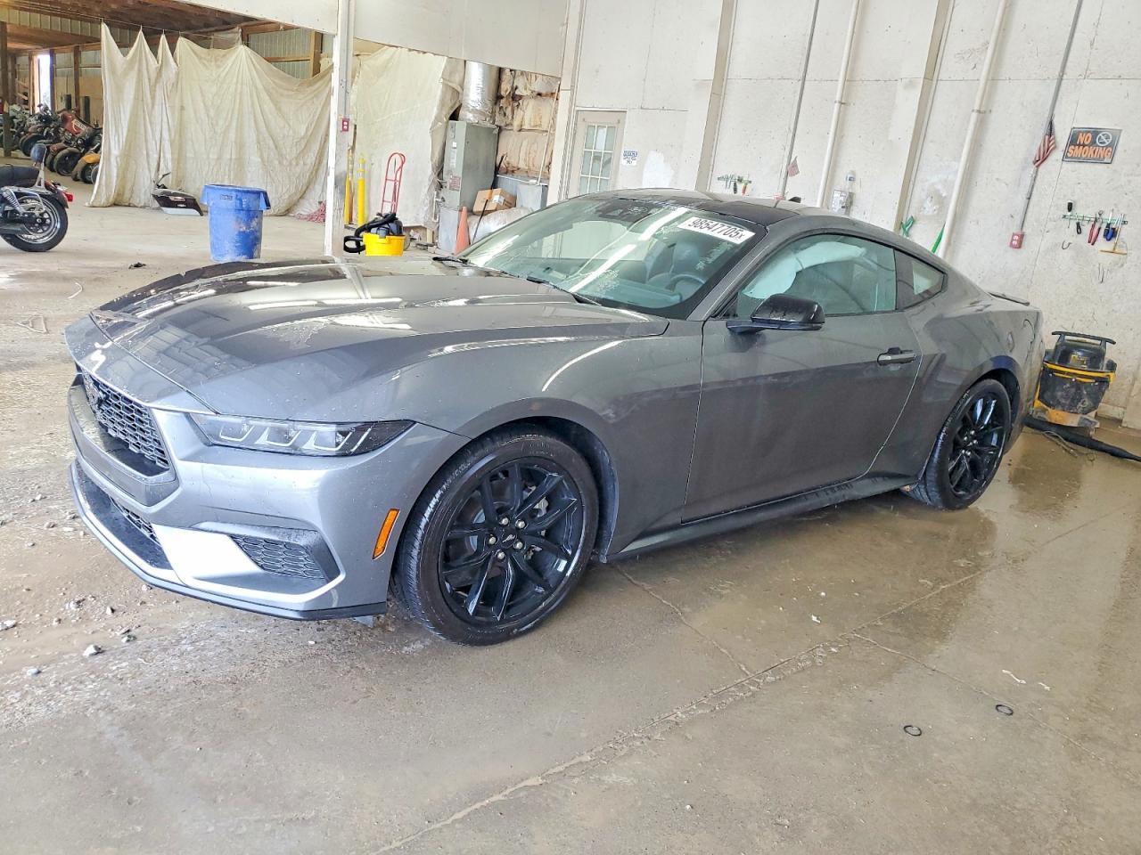 2025 Ford Mustang - zdjęcie główne