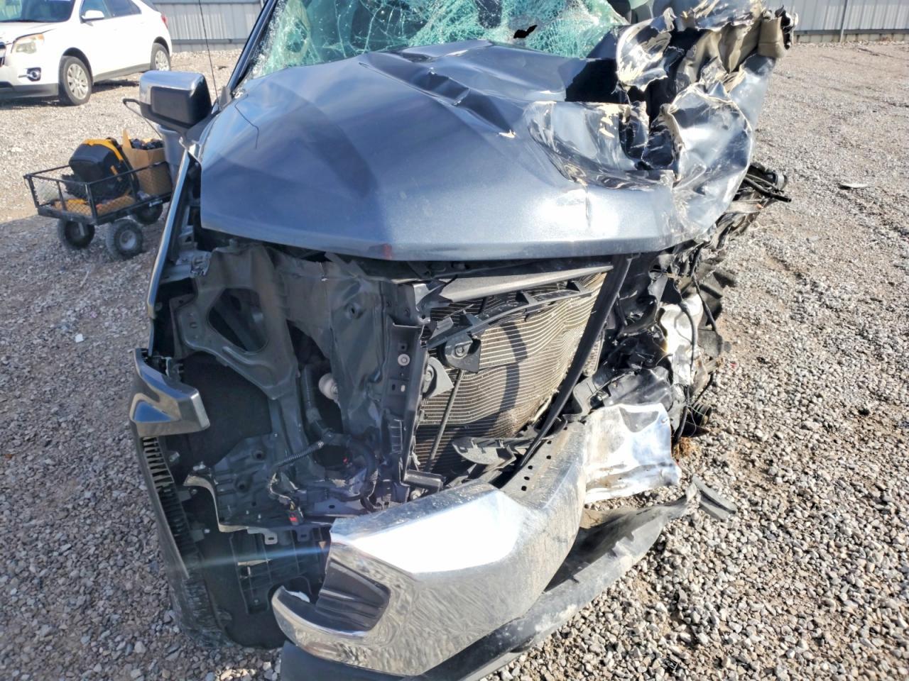 2021 Chevrolet Silverado K1500 Lt - zdjęcie 11