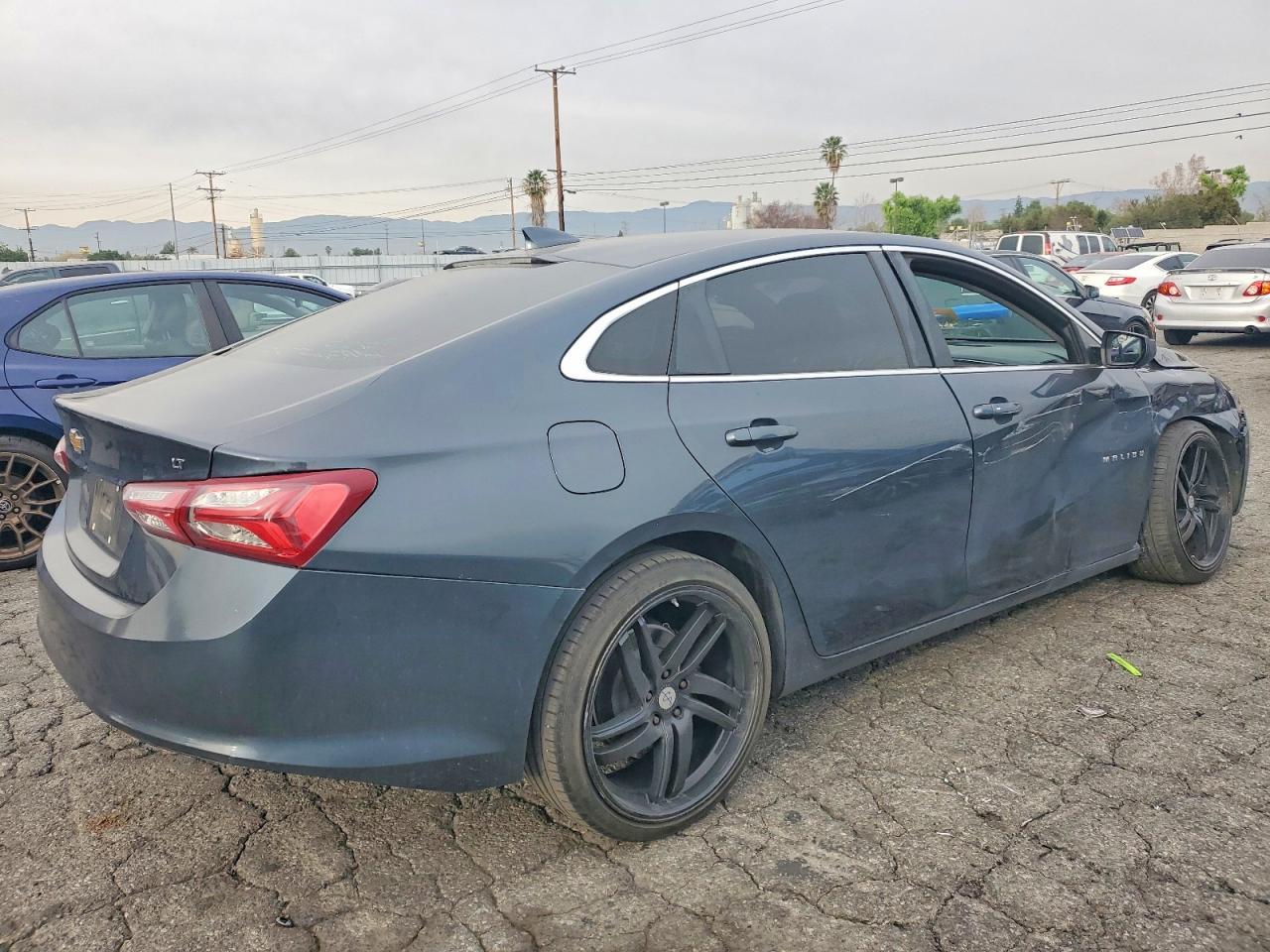 2019 Chevrolet Malibu Lt - zdjęcie 3