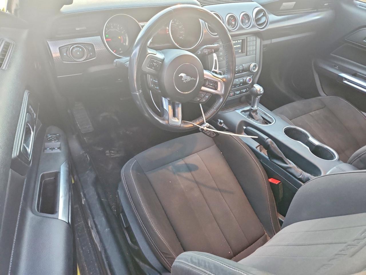 2021 Ford Mustang Gt - zdjęcie 8