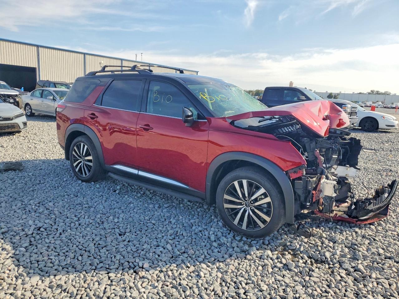 2024 Nissan Pathfinder Platinum - zdjęcie 4