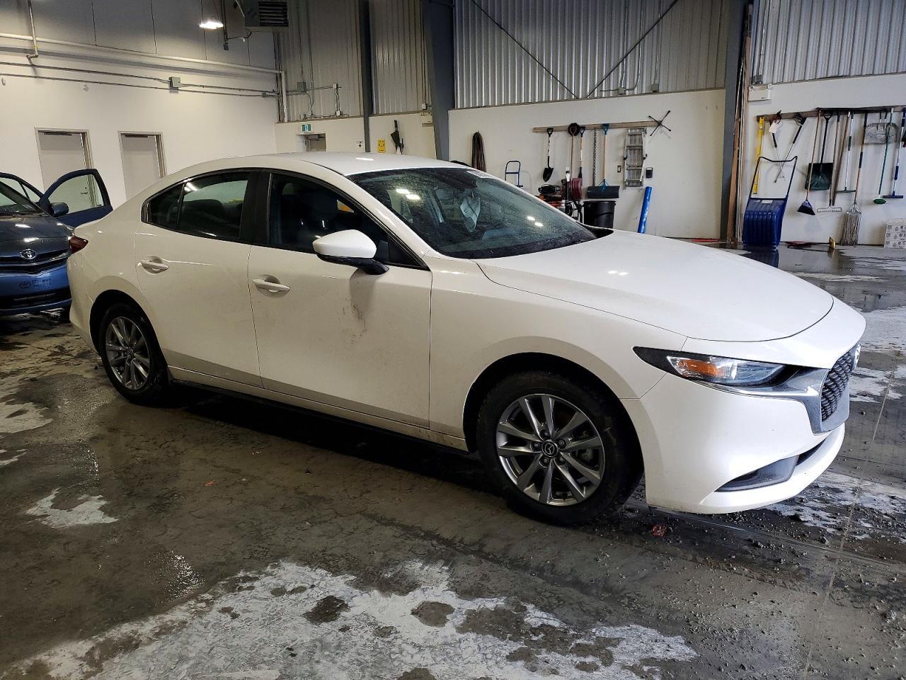 2024 Mazda 3 Select Sport - zdjęcie 4