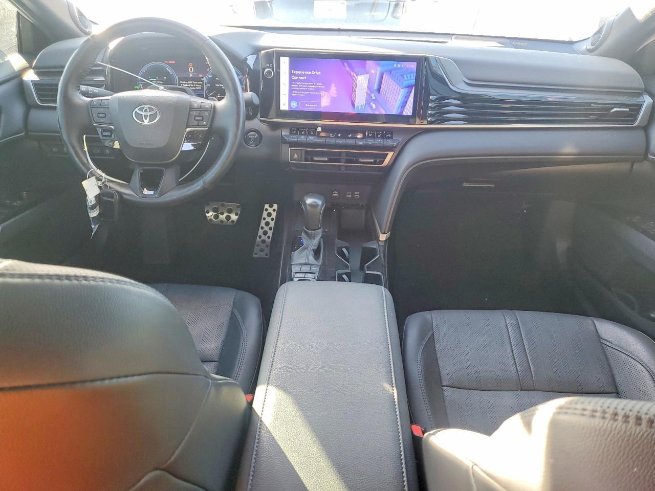 2025 Toyota Camry Xse - zdjęcie 8