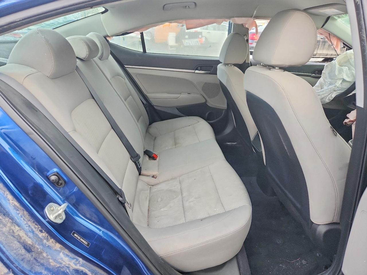 2017 Hyundai Elantra Se - zdjęcie 10