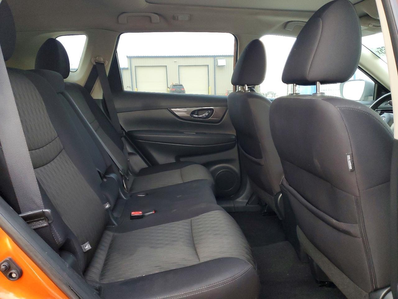 2017 Nissan Rogue S - zdjęcie 11