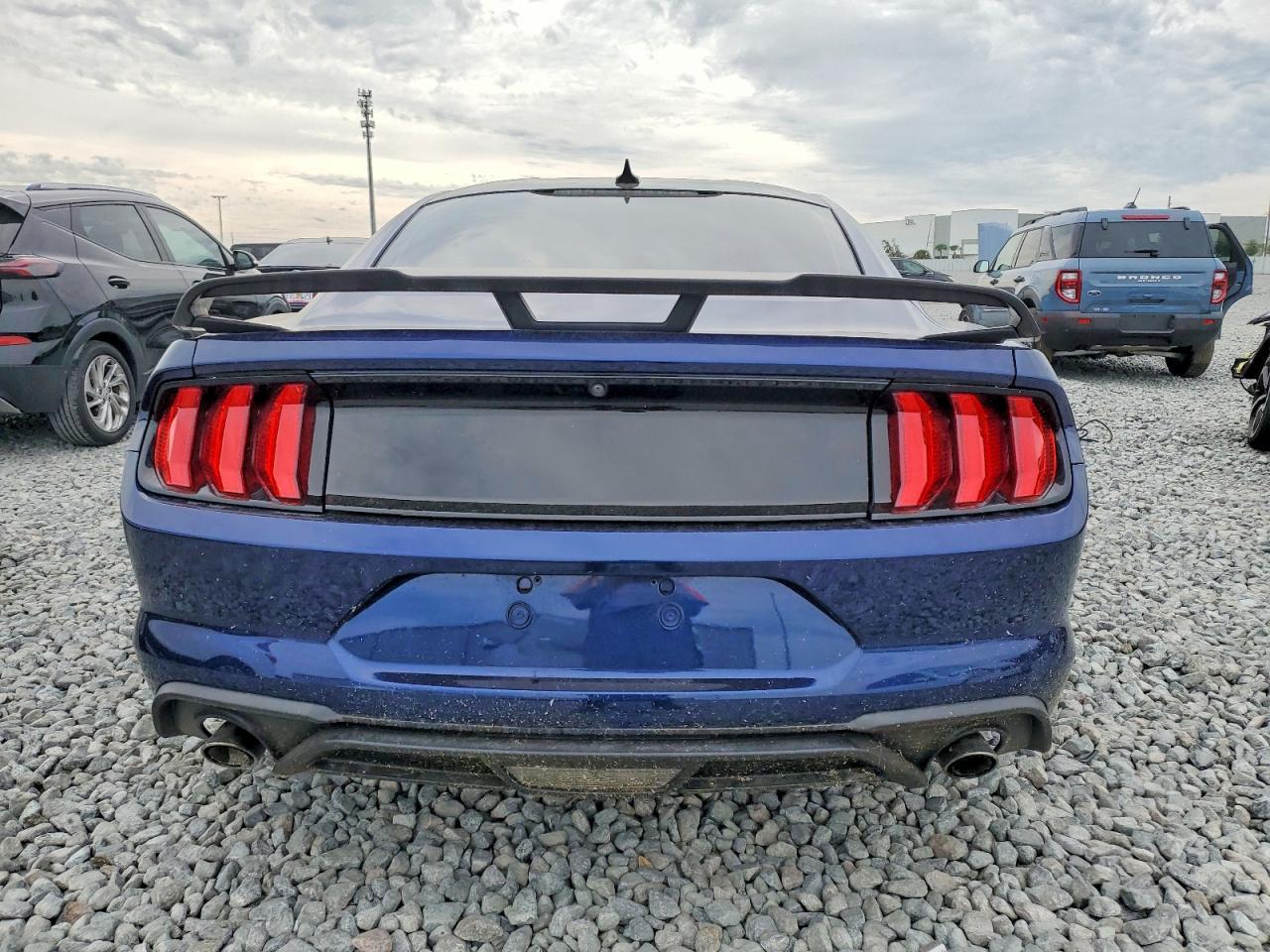 2020 Ford Mustang - zdjęcie 6