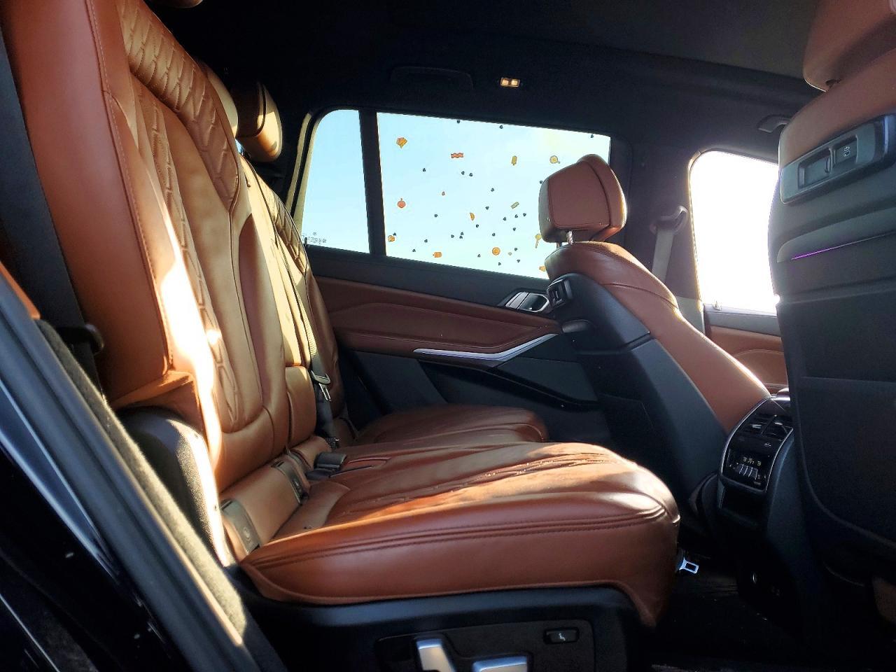 2021 BMW X7 xDrive40I - zdjęcie 11