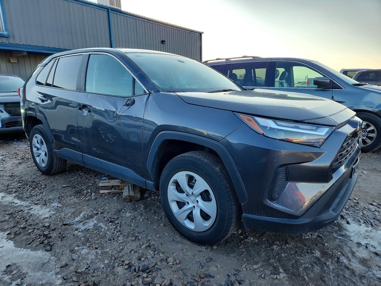 2024 Toyota Rav4 Le - zdjęcie 4