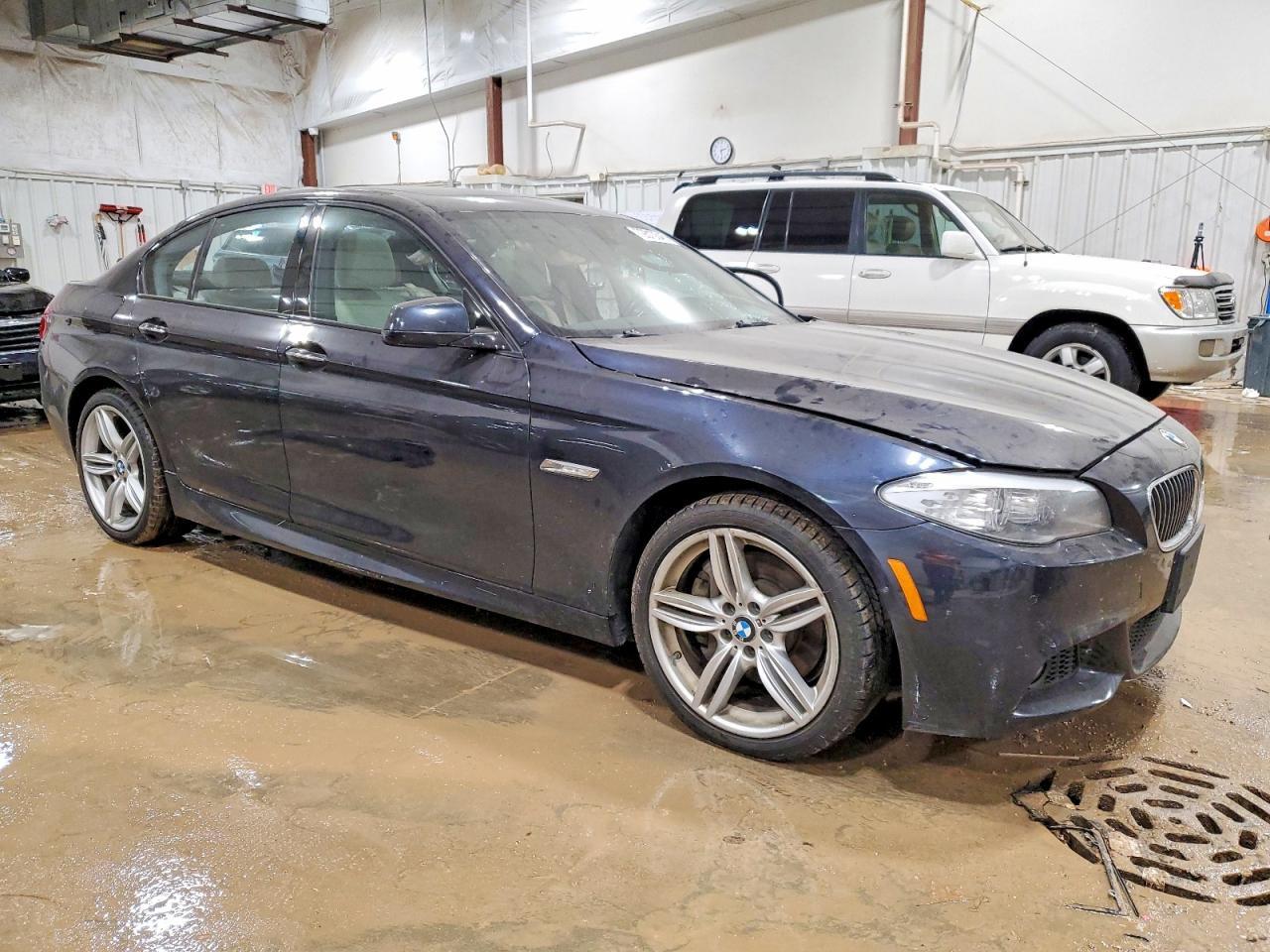 2013 BMW 535 Xi - zdjęcie 4