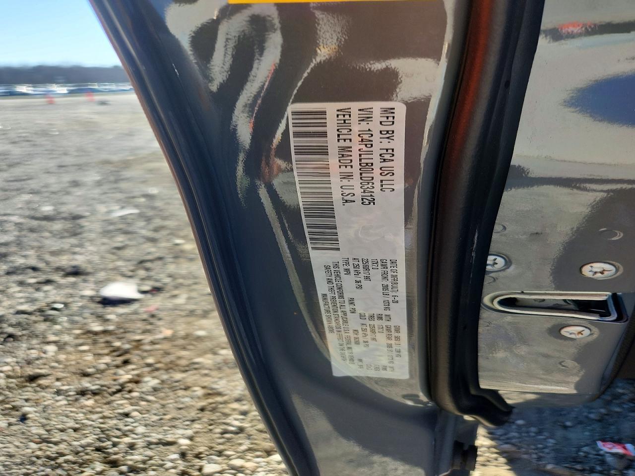 2020 Jeep Cherokee Latitude Plus - zdjęcie 14