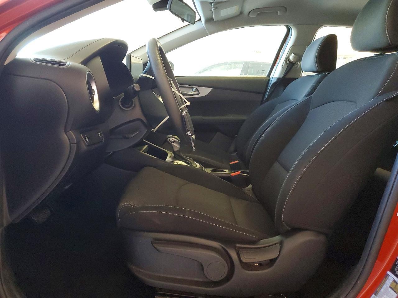 2022 Kia Forte Fe - zdjęcie 7