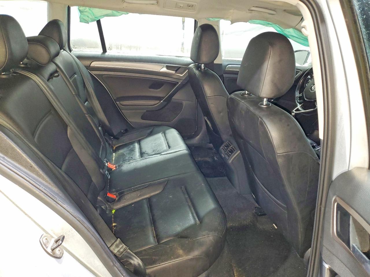 2017 Volkswagen Golf Alltrack S - zdjęcie 10